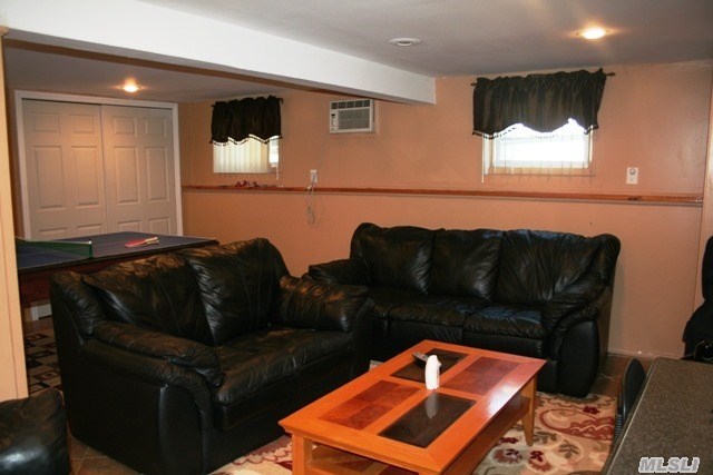 148 Nimbus Road Holbrook, NY 11741 - Photo 16 of 20 Gallery Image 16