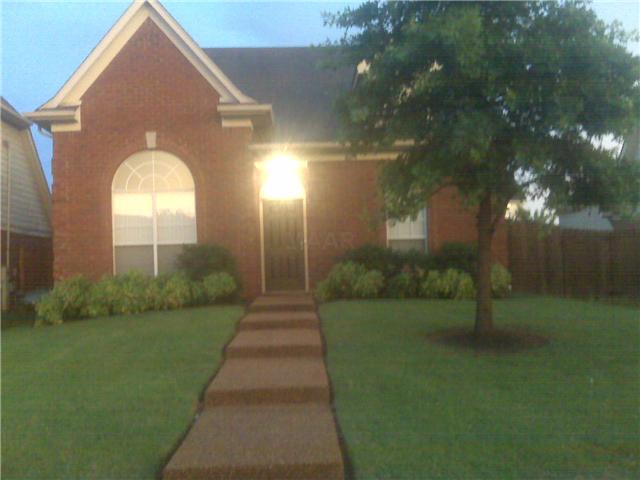 842 North Ericson Road Memphis, TN 38018 - Photo 1 of 12 Lovely brick home...I cheated and used a Summer picture to show off the lush lawn.
