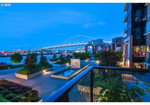 1830 Northwest Riverscape Street, Unit 302 Portland, OR 97209 - Photo 21 of 22 Gallery Image 21