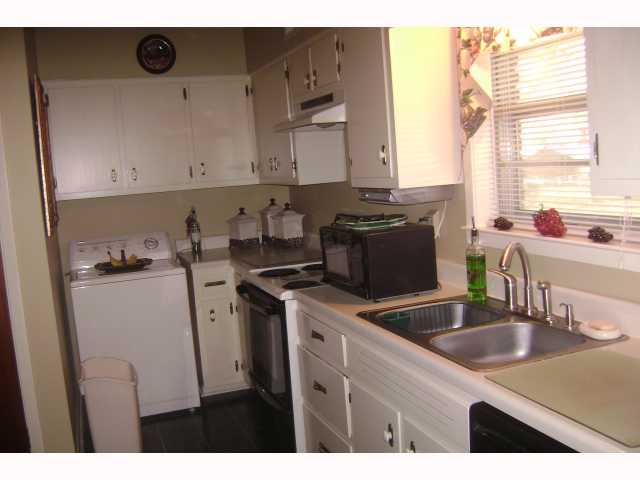 3576 Greenleaf Road Bartlett, TN 38135 - Photo 5 of 12 Gallery Image 5