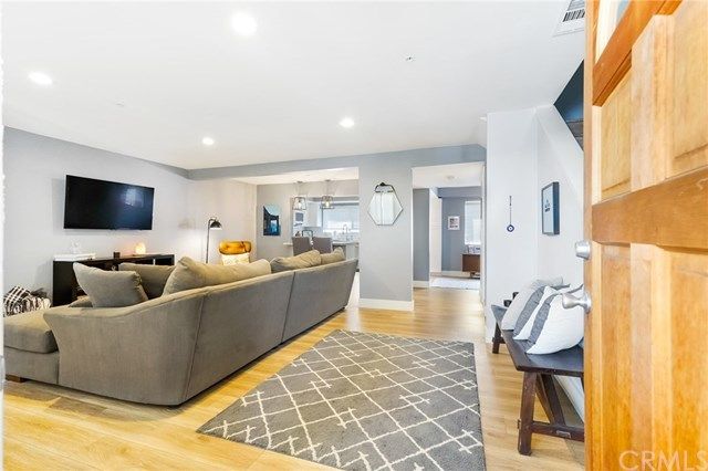 $550,000 | 533 Walnut Avenue, Unit 9, Long Beach, CA 90802