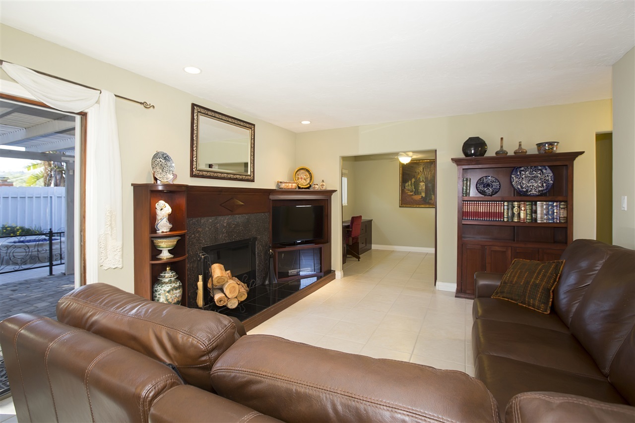 14230 Tobiasson Road Poway, CA 92064 - Photo 6 of 25