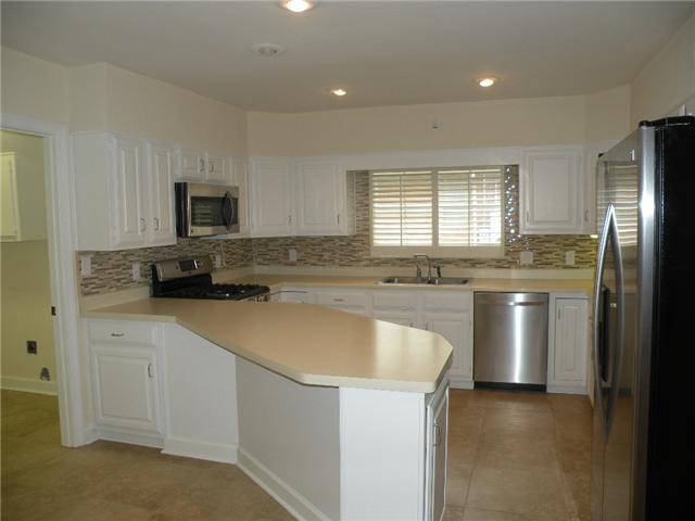 4881 Barfield Road Memphis, TN 38117 - Photo 4 of 12