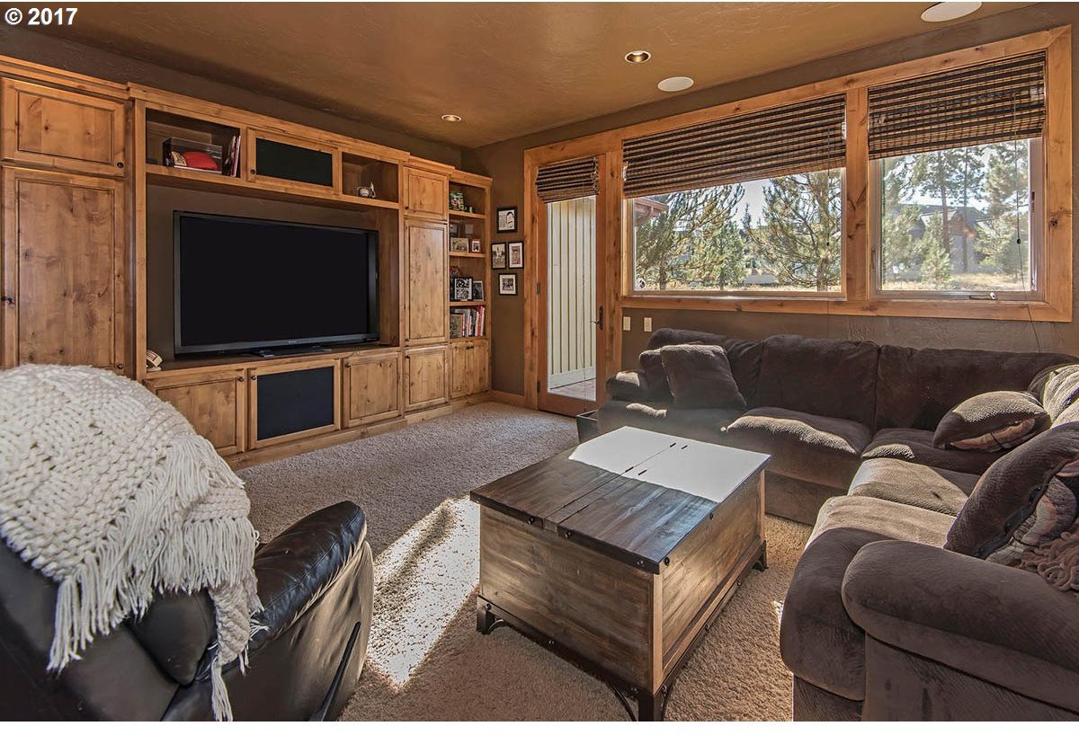 19469 Golden Meadow Loop Bend, OR 97702 - Photo 20 of 24 Gallery Image 20