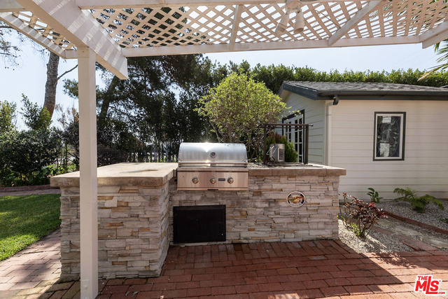 6540 Dume Drive Malibu, CA 90265 - Photo 38 of 47