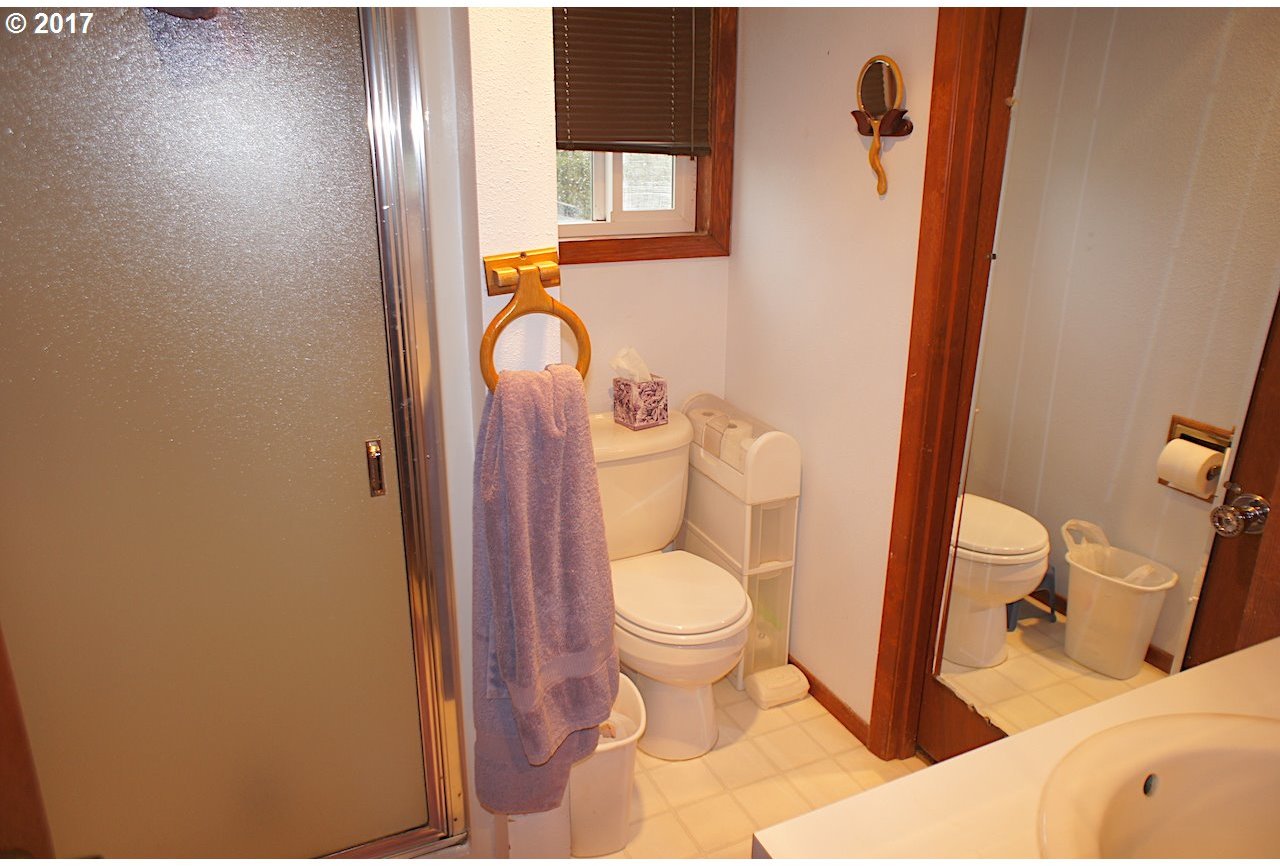 8783 Broadacres Road Northeast Aurora, OR 97002 - Photo 13 of 26 Gallery Image 13