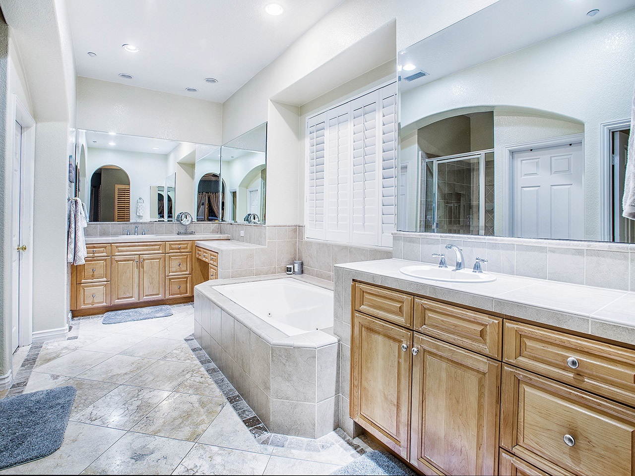 1725 Dylan Way Encinitas, CA 92024 - Photo 16 of 22 Gallery Image 16