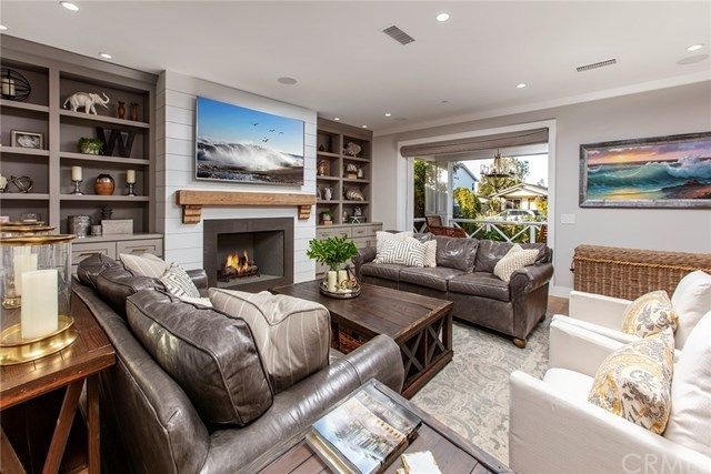 $2,575,000 | 291 Walnut Street, Costa Mesa, CA 92627