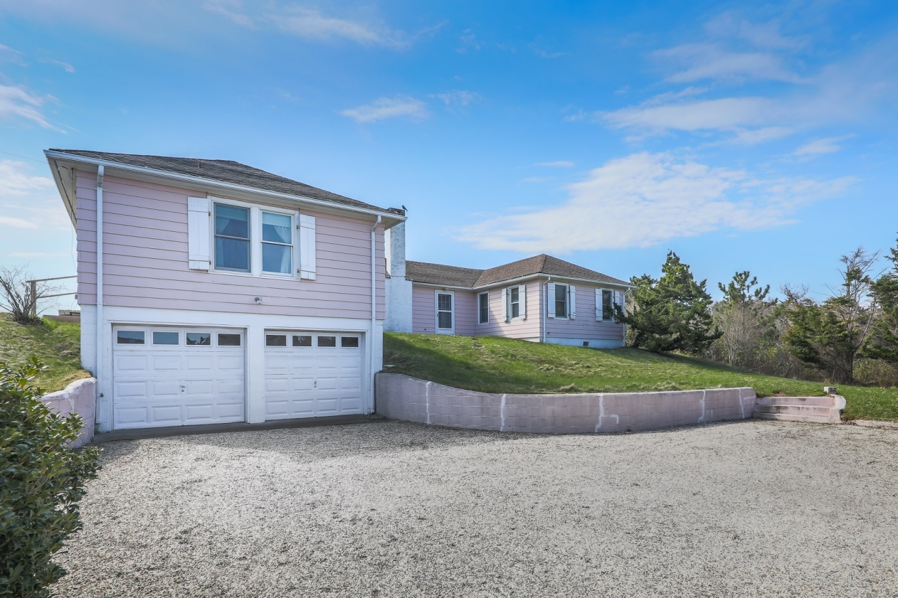 189 Marine Boulevard, Amagansett, NY 11930 Compass