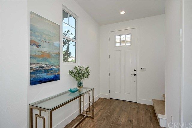 $1,250,000 | 353 East 18th Street, Unit C, Costa Mesa, CA 92627