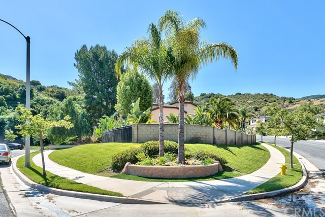 3086 Diamondview Circle Corona, CA 92882 - Photo 20 of 66 This property is located on a cul-de-sac on a corner lot on the corner of Diamond View Cir and Wilderness Road.