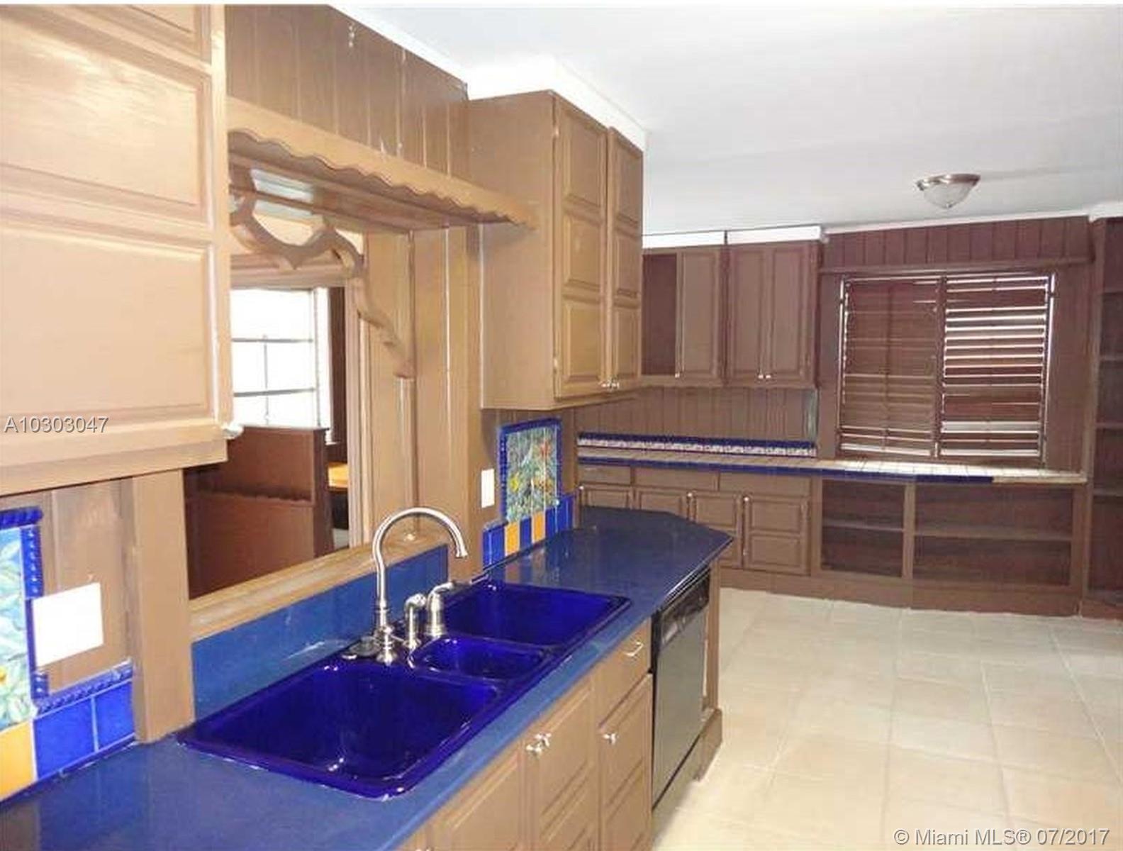 4214 Johnson Street Hollywood, FL 33021 - Photo 2 of 6