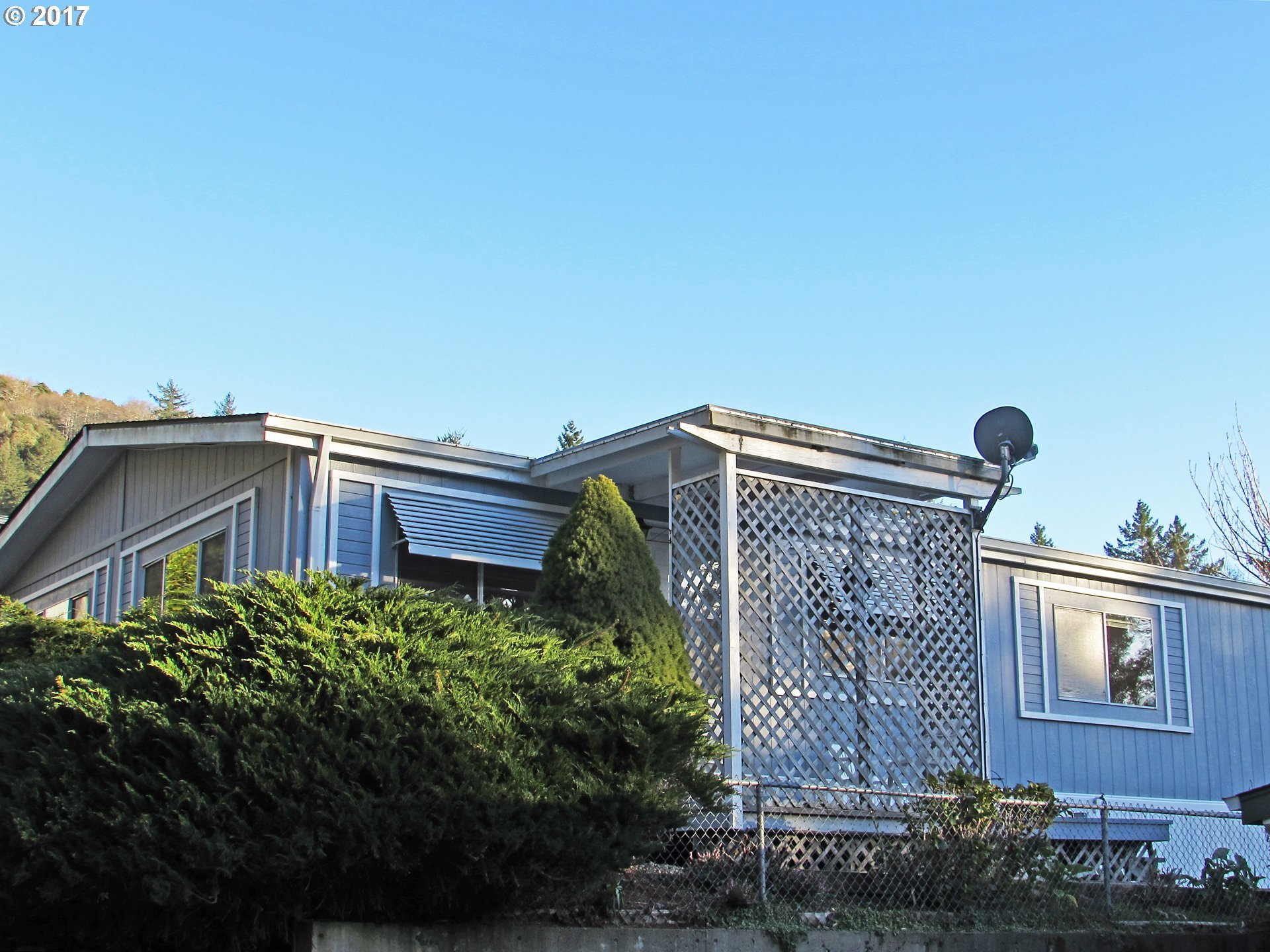 98041 Hallway Road, Unit 18 Brookings, OR 97415 - Photo 2 of 10 Gallery Image 2