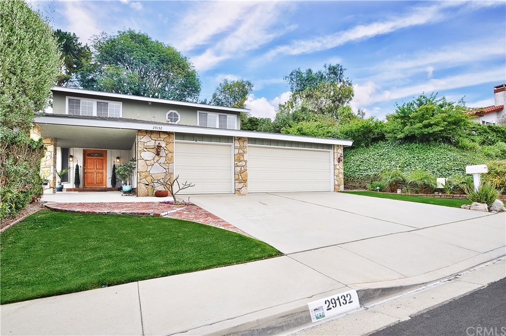 29132 Warnick Road Rancho Palos Verdes, CA 90275 - Photo 1 of 1 Welcome to 29132 Warnick Rd, Rancho Palos Verdes
2,247 SF, Great Room, 4 Bedrooms, 2 Remodeled Full Baths, Remodeled Kitchen, Family room, Professionally Landscaped Backyard