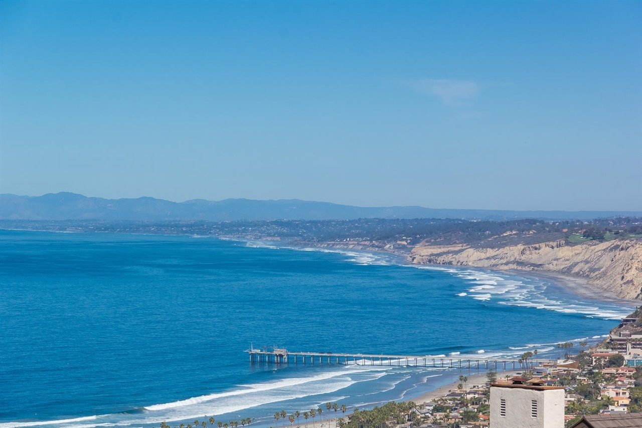 7403 Hillside Drive La Jolla, CA 92037 - Photo 4 of 25