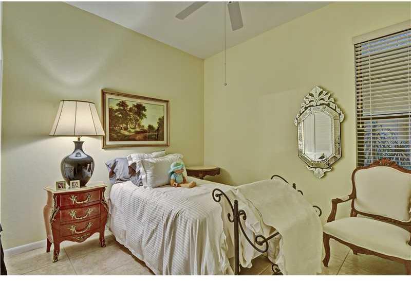 7535 La Paz Boulevard, Unit 107 Boca Raton, FL 33433 - Photo 11 of 16