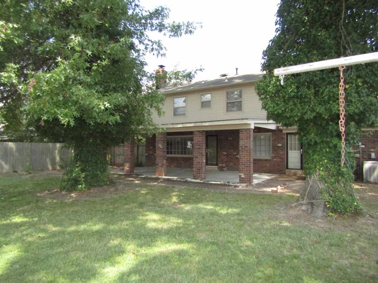2431 Lynnfield Road Memphis, TN 38119 - Photo 21 of 22 Another view of covered patio from the back