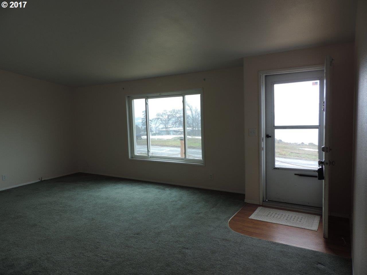 341 Bluff Road Wishram, WA 98673 - Photo 11 of 17 Gallery Image 11