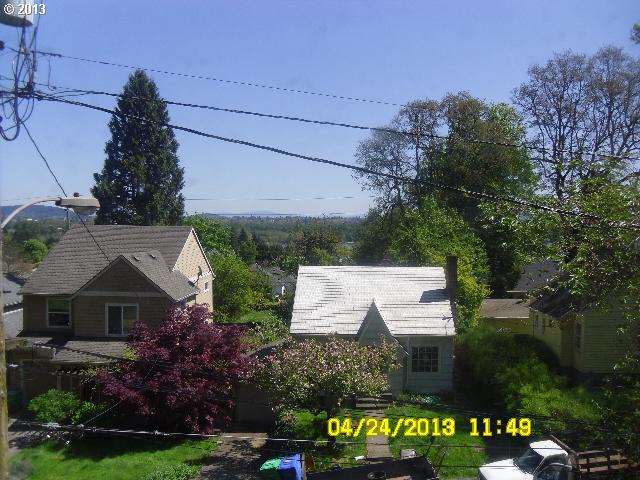 6015 Southwest View Point Terrace Portland, OR 97239 - Photo 4 of 13 Gallery Image 4