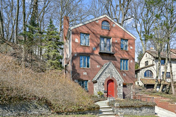 275 College Road, Unit Undisclosed Bronx, NY 10471 - Photo 2 of 26