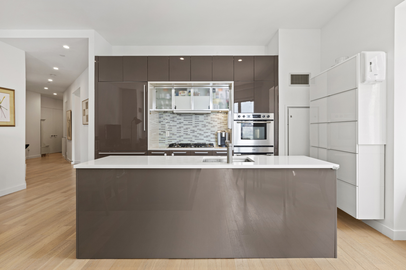 75 Wall Street, Unit 24O Manhattan, NY 10005 - Photo 2 of 8