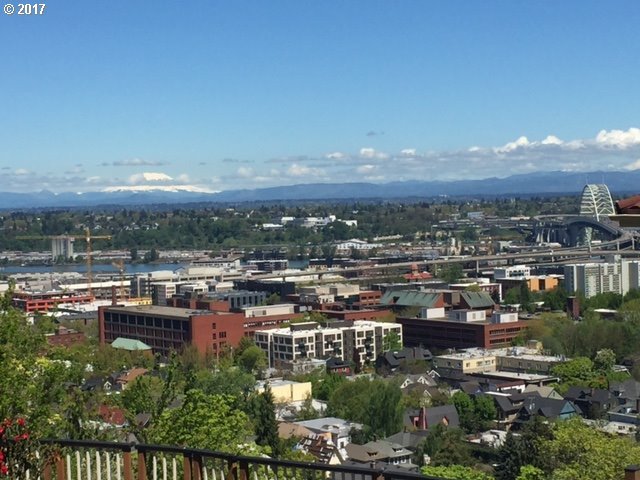 423 Northwest Uptown Terrace, Unit 1A Portland, OR 97210 - Photo 18 of 18