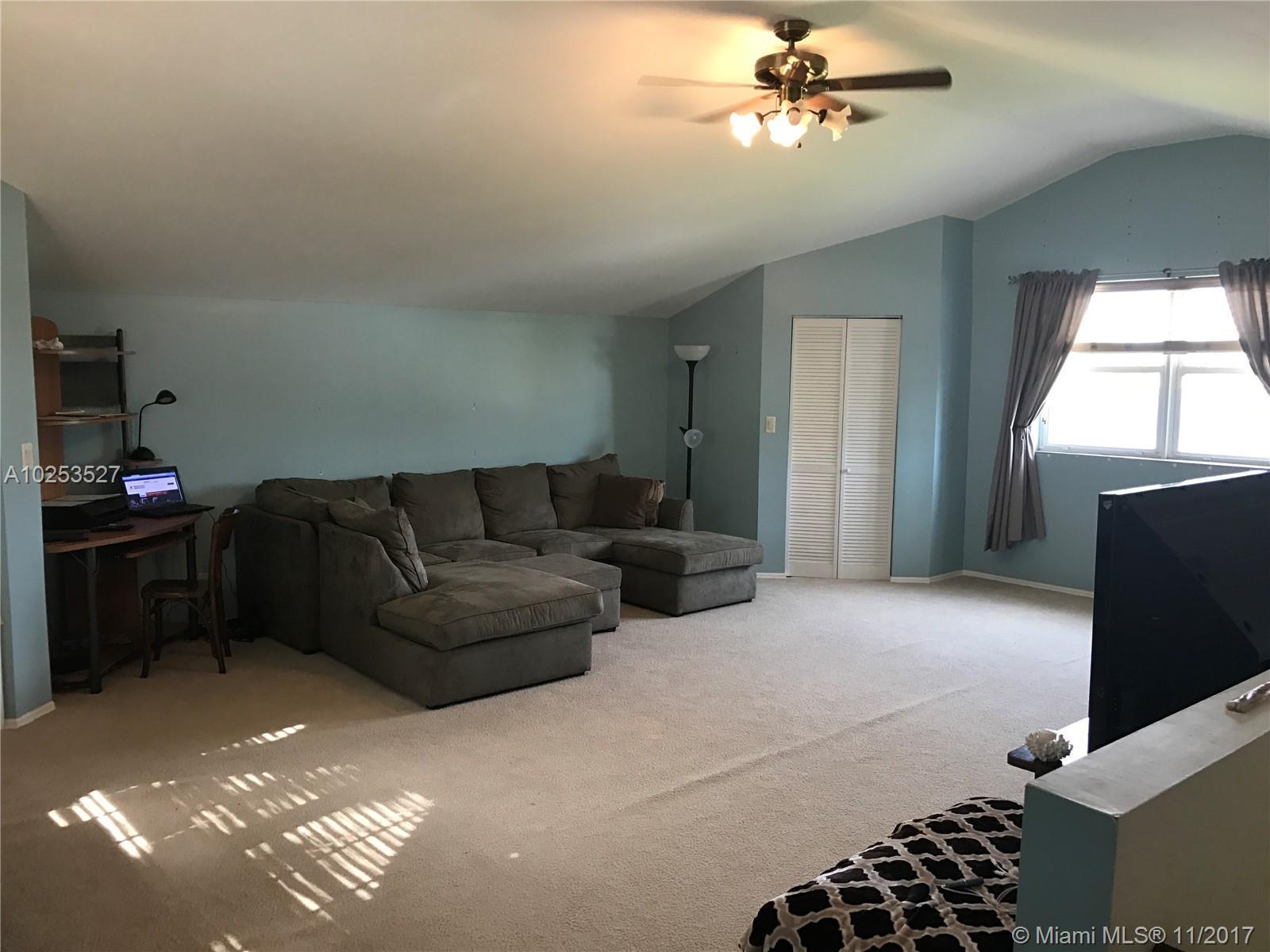 960 Southwest 74th Avenue Plantation, FL 33317 - Photo 18 of 24