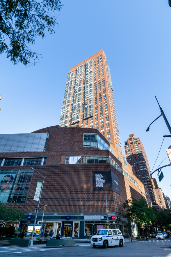 The Millennium Tower 101 W 67th St, Manhattan, NY 10023 - Photo 3 of 6