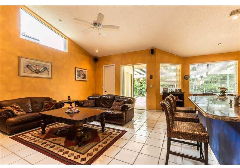 Silver Lakes Pembroke Pines, FL 33029 - Photo 7 of 26