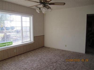 23910 Ave 124 Porterville, CA 93257 - Photo 7 of 14