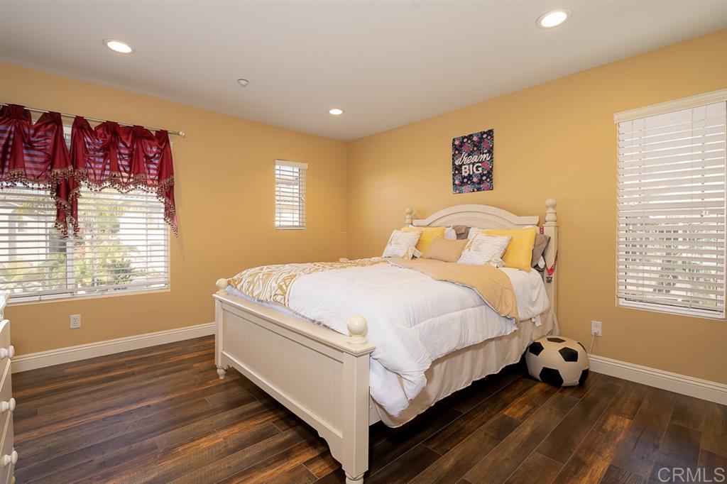 2119 Pointe Parkway Spring Valley, CA 91978 - Photo 10 of 22 Gallery Image 10