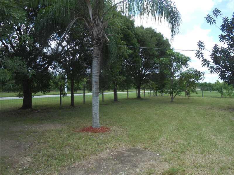 19195 Southwest 354th Street Homestead, FL 33034 - Photo 2 of 19