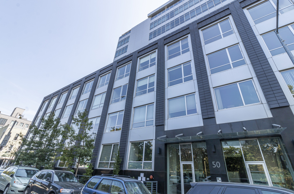 Ikon 50 Bayard St, Brooklyn, NY 11211 - Photo 2 of 8