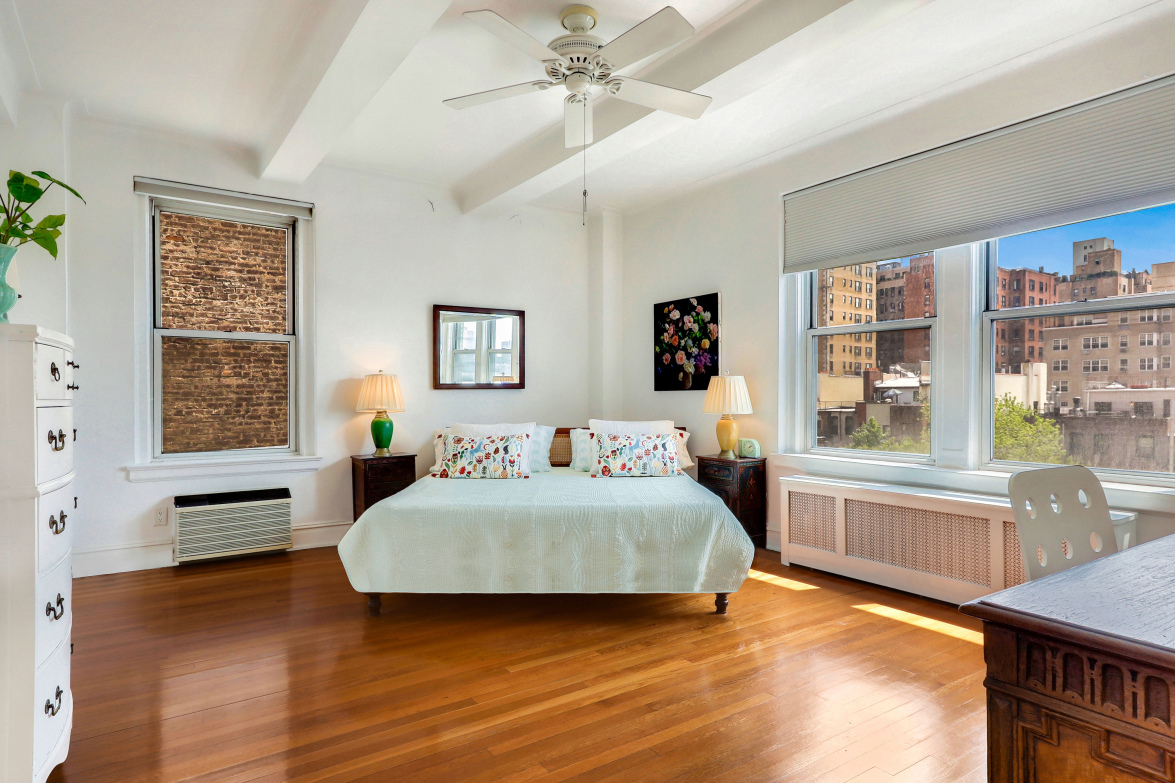 50 Riverside Drive, Unit 8D Manhattan, NY 10024 - Photo 11 of 17