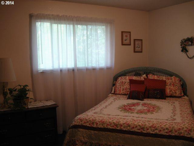 3436 Cleveland Hill Road Roseburg, OR 97471 - Photo 9 of 15 Gallery Image 9