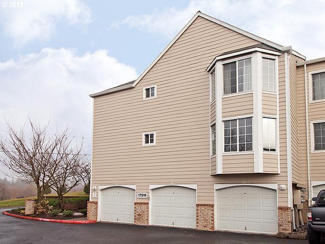 17516 Northwest Springville Road, Unit B1 Portland, OR 97229 - Photo 2 of 16 Gallery Image 2