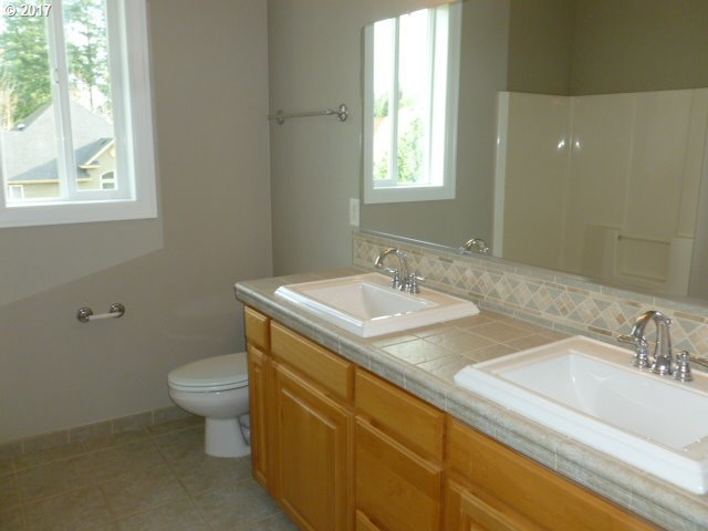 914 Northwest Angel Heights Road Stevenson, WA 98648 - Photo 23 of 29 Gallery Image 23