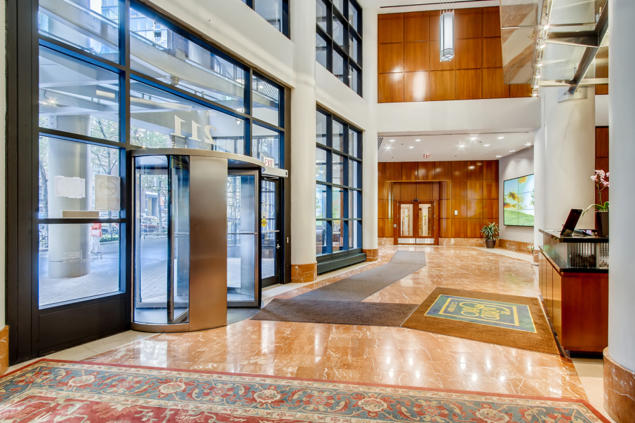 211 E Ohio St, Chicago, IL 60611 - Photo 4 of 17