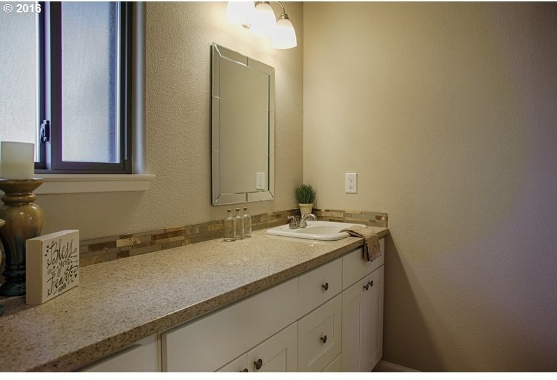 1183 Rafael Avenue North Keizer, OR 97303 - Photo 21 of 32 Gallery Image 21