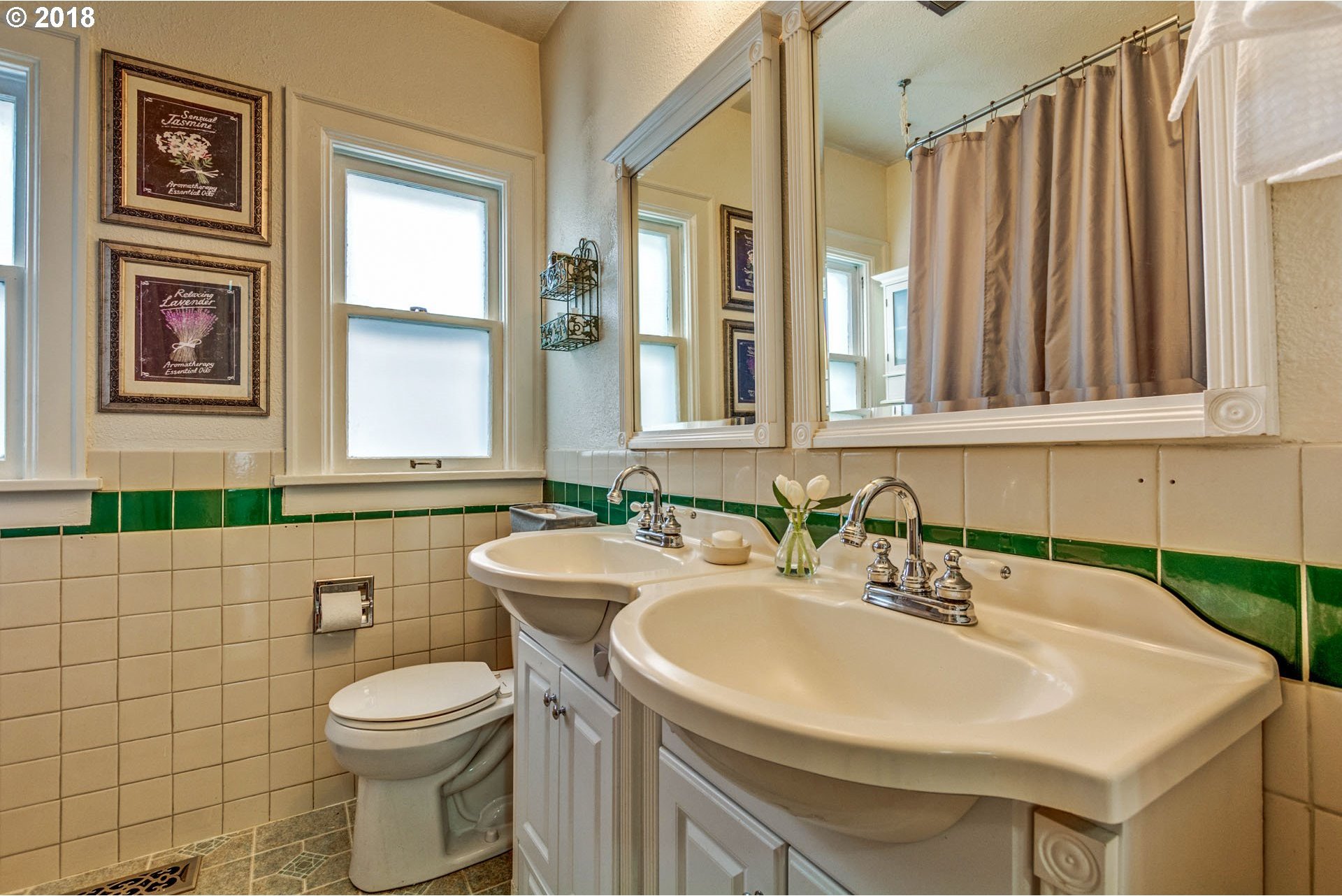 7665 Southwest Oleson Road Portland, OR 97223 - Photo 14 of 31 Gallery Image 14