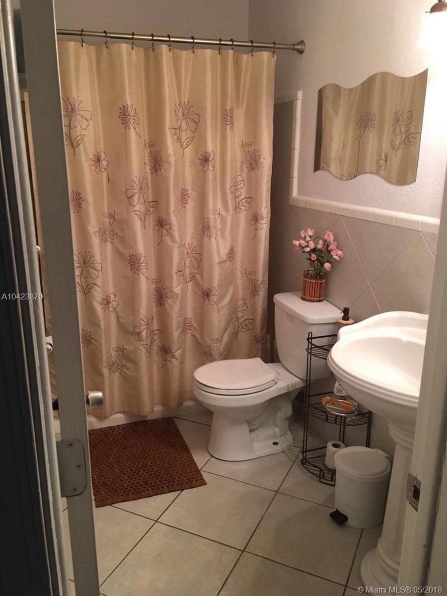 1074 Southwest 2nd Street Hallandale, FL 33009 - Photo 14 of 26