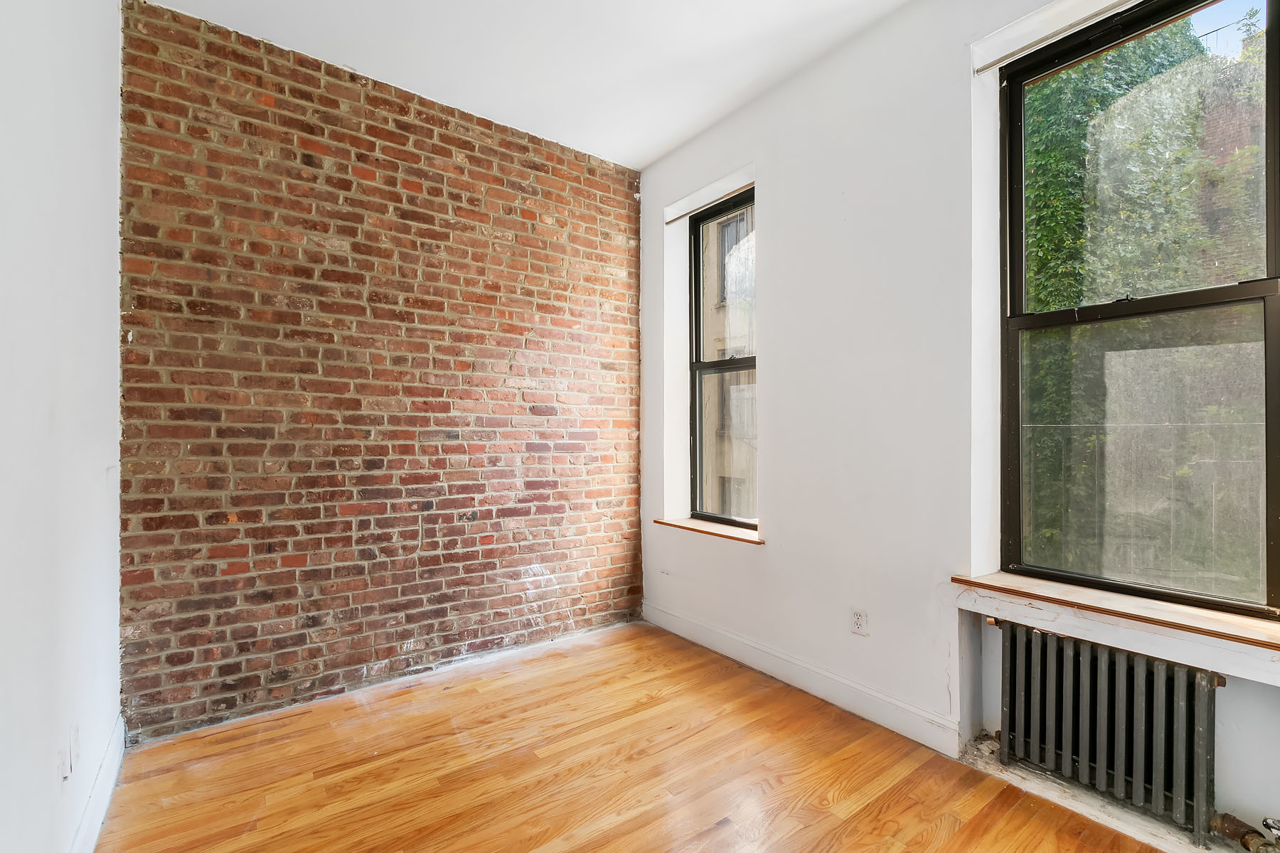 326 East 11th Street, Unit 8 Manhattan, NY 10003 - Photo 2 of 5