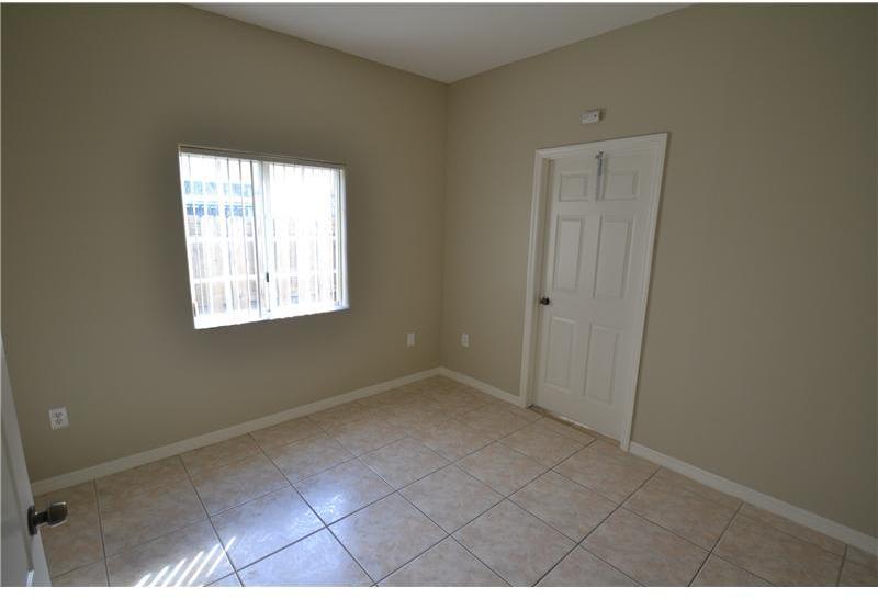 18051 Southwest 144th Court Miami, FL 33177 - Photo 8 of 11