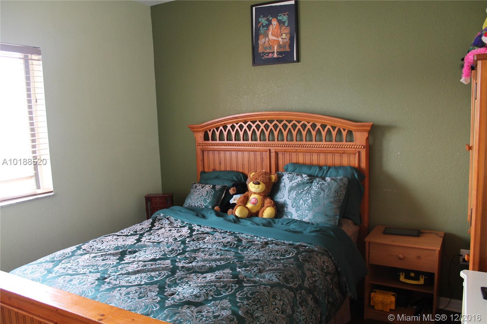 2456 Southeast 19th Court Homestead, FL 33035 - Photo 15 of 25