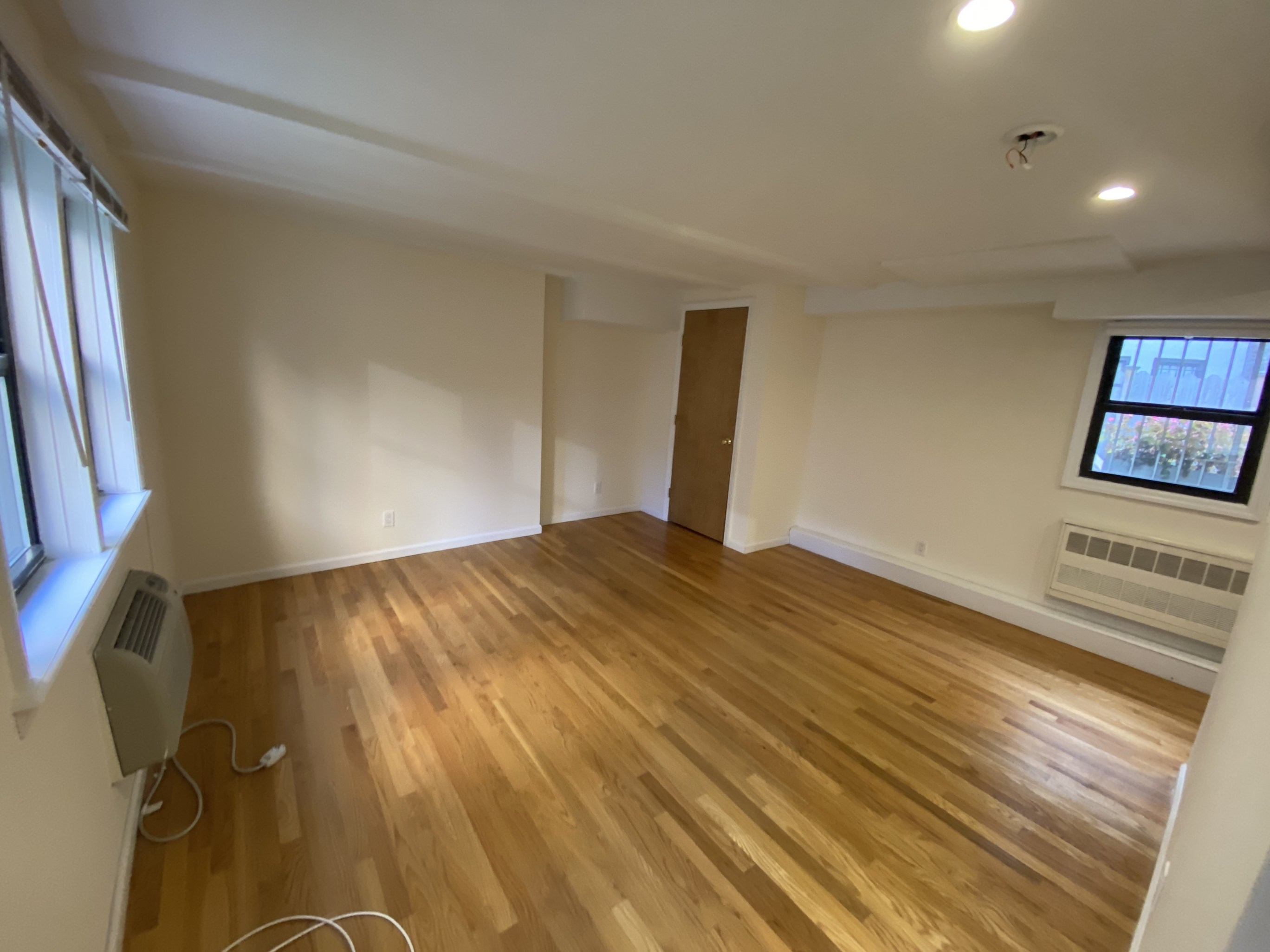 756 Greenwich Street, Unit 1R Manhattan, NY 10014 - Photo 3 of 7