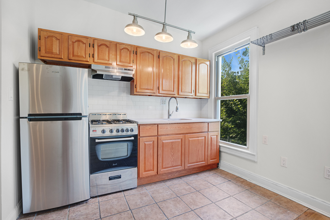 319 12th Street, Unit 2 Brooklyn, NY 11215 - Photo 2 of 6