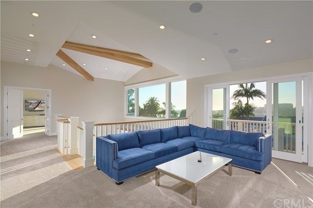 $4,160,000 | 2000 Kings Road, Newport Beach, CA 92663