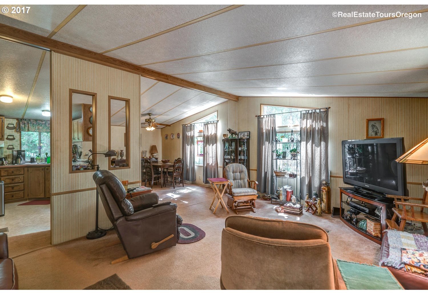 3060 Southwest Nelson Road Gaston, OR 97119 - Photo 6 of 32 Gallery Image 6