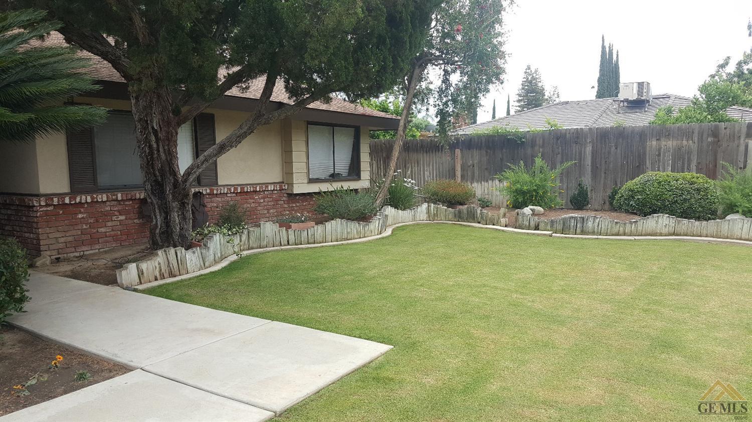 404 Quailridge Road Bakersfield, CA 93309 - Photo 3 of 15 Gallery Image 3
