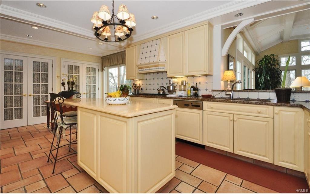80 Overlook Road New Rochelle, NY 10804 - Photo 11 of 30